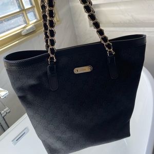 Authentic Gucci canvas shoulder bag with chain straps